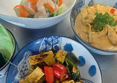 Prawns in crystal sauce, beancurd in black bean sauce, chicken green curry